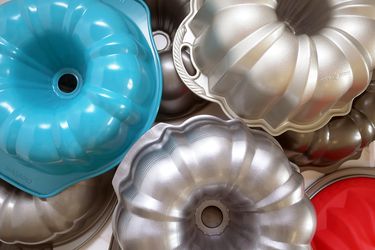 Bundt pans