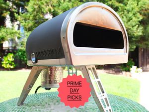 Roccbox backyard pizza oven