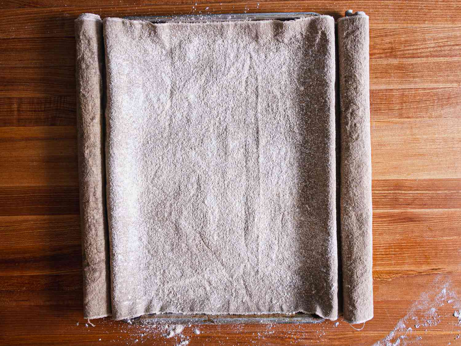 A clean couche properly folded