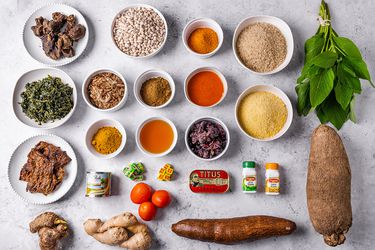 娘家姓的顶视图的必需成分华体会应用下载ded in a pantry to cook a range of Nigerian dishes. Ingredients range from spices to roots to tinned food and fresh spices, organized in a neat grid