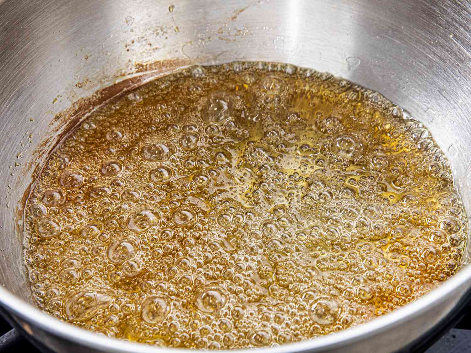 Carmel bubbling in a pan